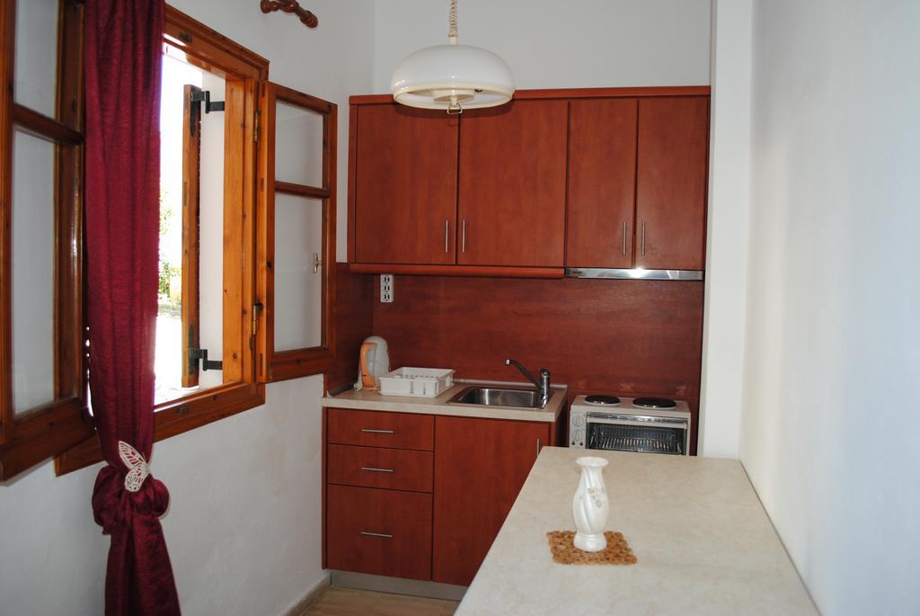 Hotel Olga Agios Stefanos Avliotes  Quarto foto
